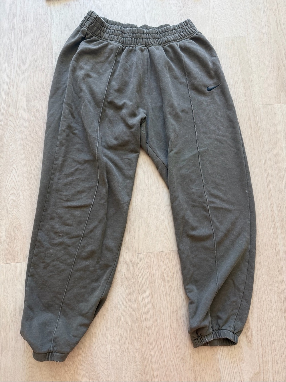 Nike Men’s Olive Jogger Sweatpants with Swoosh